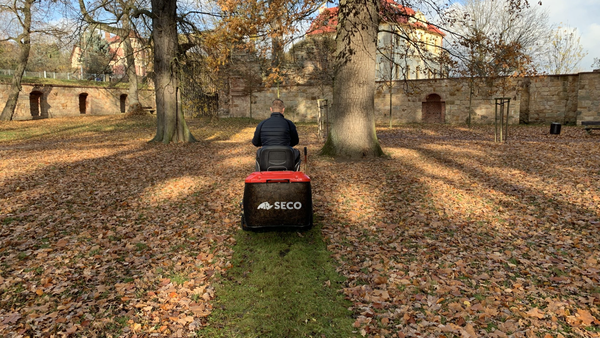 Tractor Cortacesped Seco Challenger AJVI